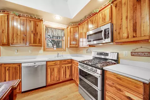 1382 S Cloverleaf Rd, Porter, IN 46304 photo 7