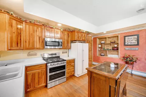 1382 S Cloverleaf Rd, Porter, IN 46304 photo 6