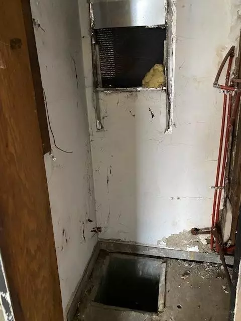 4433 E 10th Ave, Gary, IN 46403 photo 5