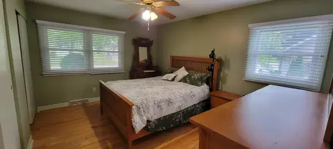 550 Gene Ln, Valparaiso, IN 46385 photo 13