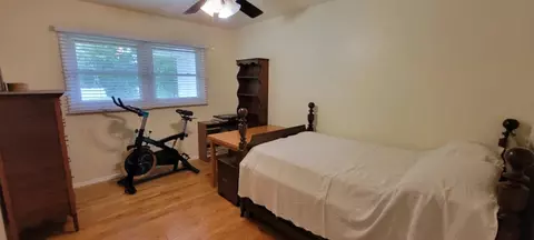 550 Gene Ln, Valparaiso, IN 46385 photo 17