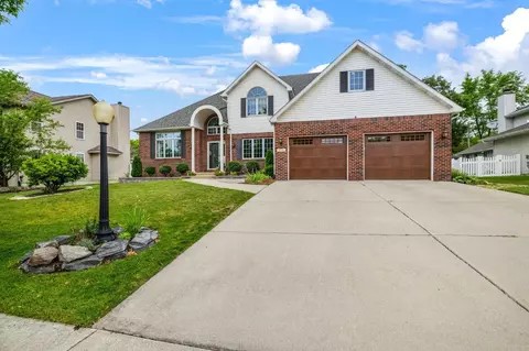 256 Fairfield Dr, Crown Point, IN 46307 photo 3