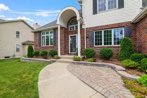 256 Fairfield Dr, Crown Point, IN 46307 photo 2