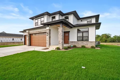 9670 Beacon Pointe Ln, Cedar Lake, IN 46303 photo 1