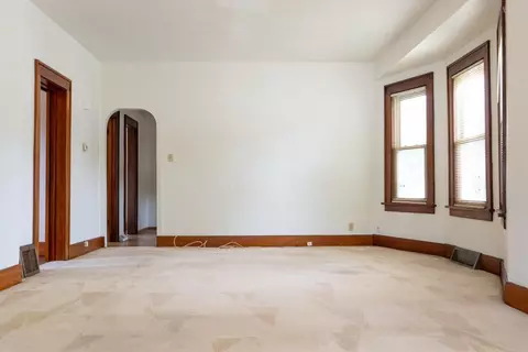 701 E Joliet St, Crown Point, IN 46307 photo 3