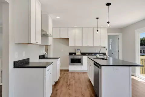 6993 Windsor Dr, De Motte, IN 46310 photo 11