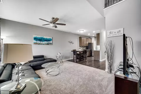 1071 E 117th Pl, Crown Point, IN 46307 photo 6