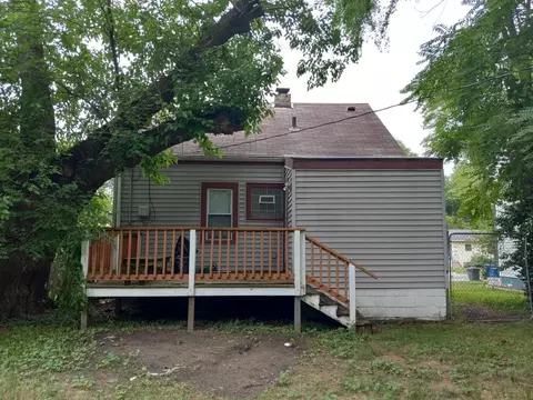 6739 E 4th Ave, Gary, IN 46403 photo 2