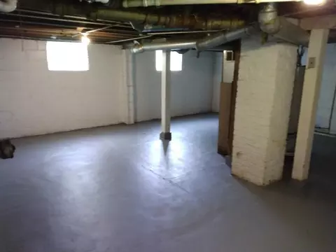 6739 E 4th Ave, Gary, IN 46403 photo 10