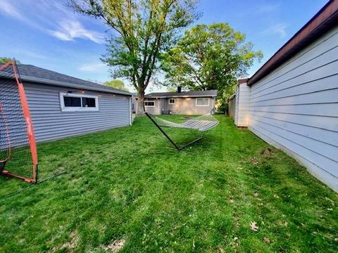 228 N Wright St, Griffith, IN 46319 photo 4