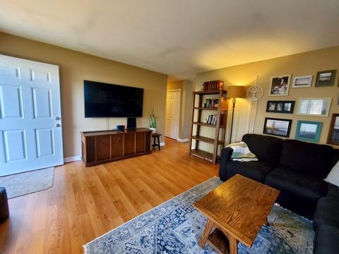 228 N Wright St, Griffith, IN 46319 photo 8