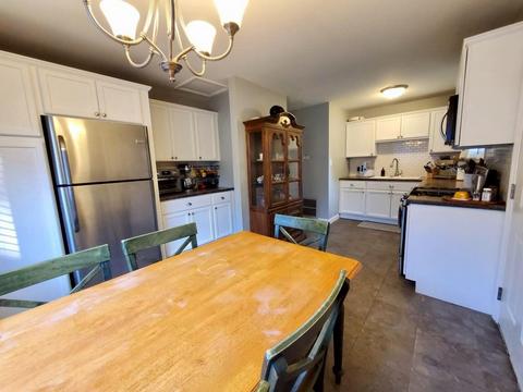 228 N Wright St, Griffith, IN 46319 photo 10