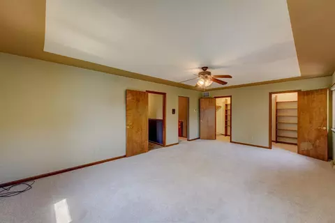 9756 Crimson Tree Ln, Munster, IN 46321 photo 14