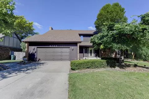 9756 Crimson Tree Ln, Munster, IN 46321 photo 1