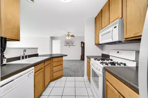 630 Cambridge Ct #1C, Munster, IN 46321 photo 6