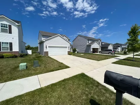 13238 Roosevelt Pl, Crown Point, IN 46307 photo 2