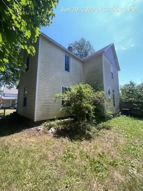 213 E Main St, Brook, IN 47922 photo 2