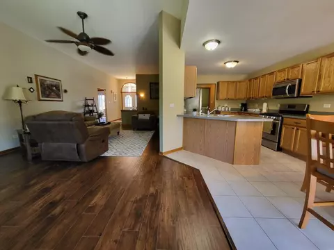 9792 Forest St, Dyer, IN 46311 photo 16