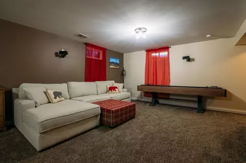810 Maghera Dr, Valparaiso, IN 46385 photo 43