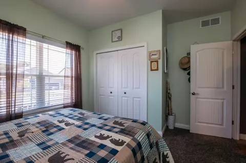 810 Maghera Dr, Valparaiso, IN 46385 photo 40