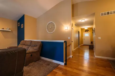 810 Maghera Dr, Valparaiso, IN 46385 photo 41