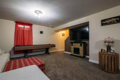 810 Maghera Dr, Valparaiso, IN 46385 photo 45