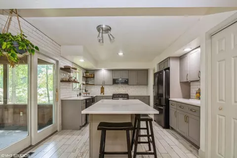 1131 Vine St, Porter, IN 46304 photo 5