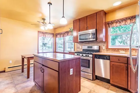 1446 N Harvey St, Griffith, IN 46319 photo 8