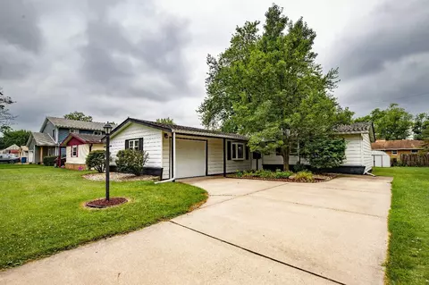 736 N Arbogast St, Griffith, IN 46319 photo 1