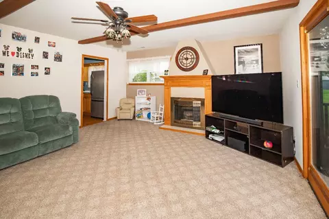 736 N Arbogast St, Griffith, IN 46319 photo 5