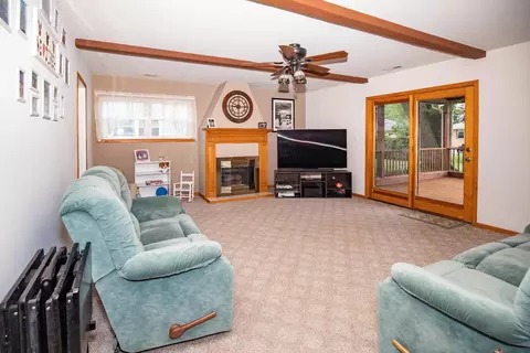 736 N Arbogast St, Griffith, IN 46319 photo 4