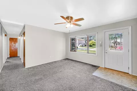 223 N Ernest St, Griffith, IN 46319 photo 3