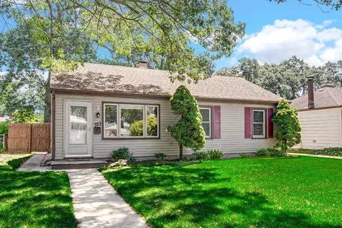 223 N Ernest St, Griffith, IN 46319 photo 1