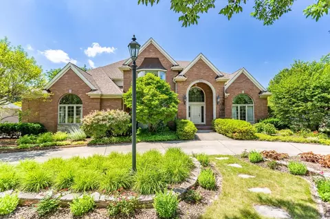 10212 Devonshire Ln, Munster, IN 46321 photo 1