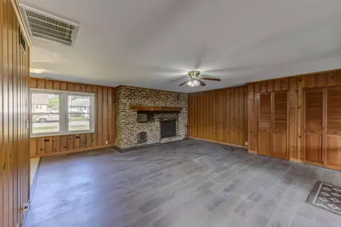 203 N Ernest St, Griffith, IN 46319 photo 10
