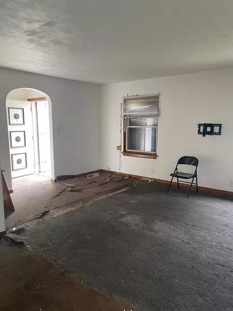 244 Rutledge St, Gary, IN 46404 photo 2