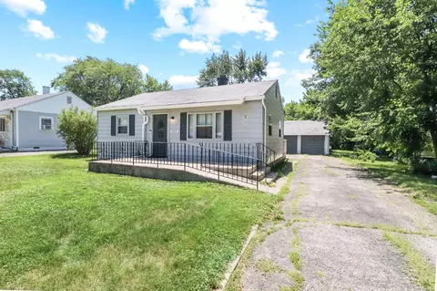 313 Maple St, Crown Point, IN 46307 photo 1