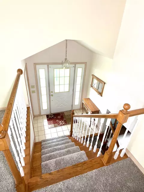 600 N Lillian St, Griffith, IN 46319 photo 17