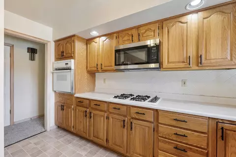 600 N Lillian St, Griffith, IN 46319 photo 14