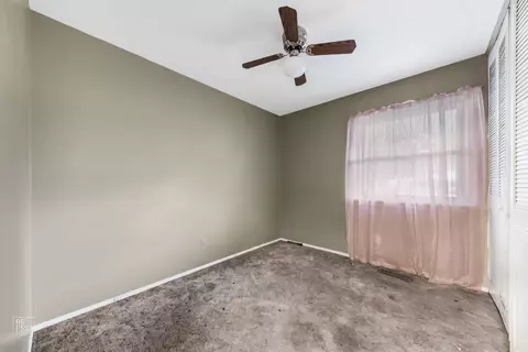 1210 N Dwiggins Ct, Griffith, IN 46319 photo 6