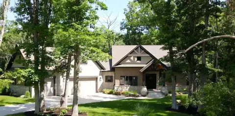 776 Ronny Ct, Crown Point, IN 46307 photo 1