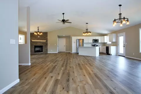 1606 Kelly Ct, Wheatfield, IN 46392 photo 8