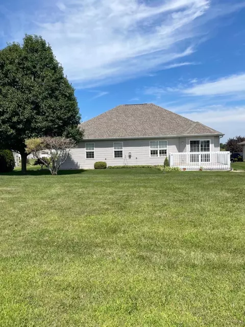 7931 E 104th Pl, Crown Point, IN 46307 photo 3