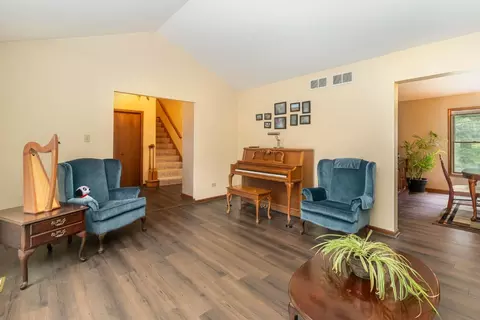 120 Schmidt Dr, Dyer, IN 46311 photo 11