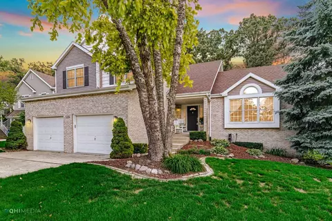 120 Schmidt Dr, Dyer, IN 46311 photo 1