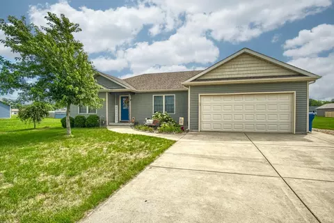 511 Juniper St, De Motte, IN 46310 photo 1