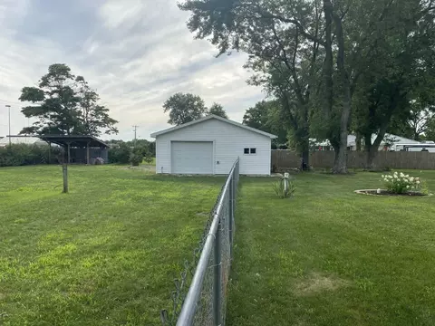 319 Hickory St, Walkerton, IN 46574 photo 36