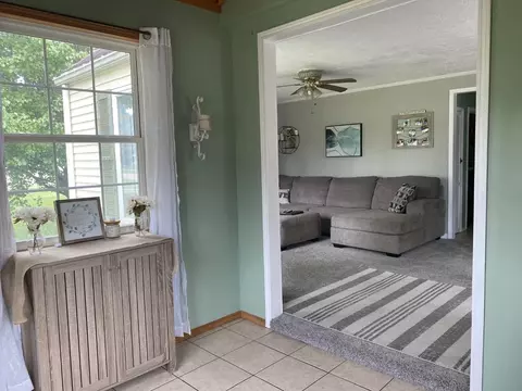 319 Hickory St, Walkerton, IN 46574 photo 4