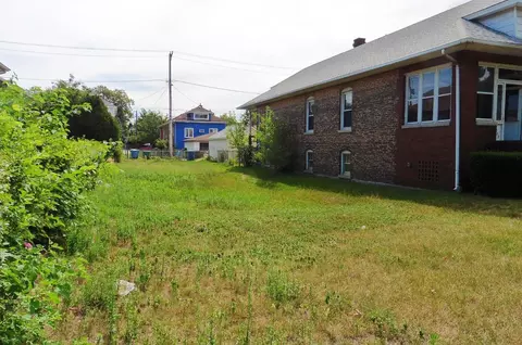 2033 Lincoln Ave, Whiting, IN 46394 photo 2