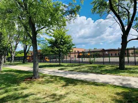 6948 Bertram Ave, Hammond, IN 46324 photo 4